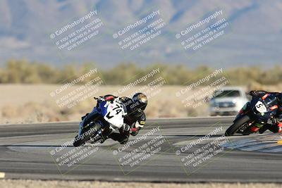 media/Dec-07-2025-CVMA (Sun) [[3e7d2de5dc]]/Race 16-Formula Middleweight/